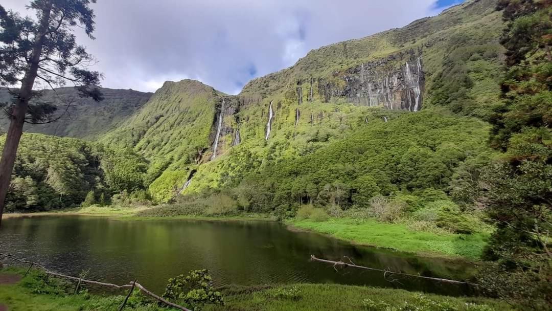 Alojamento Local M&I Lajes das Flores Екстериор снимка