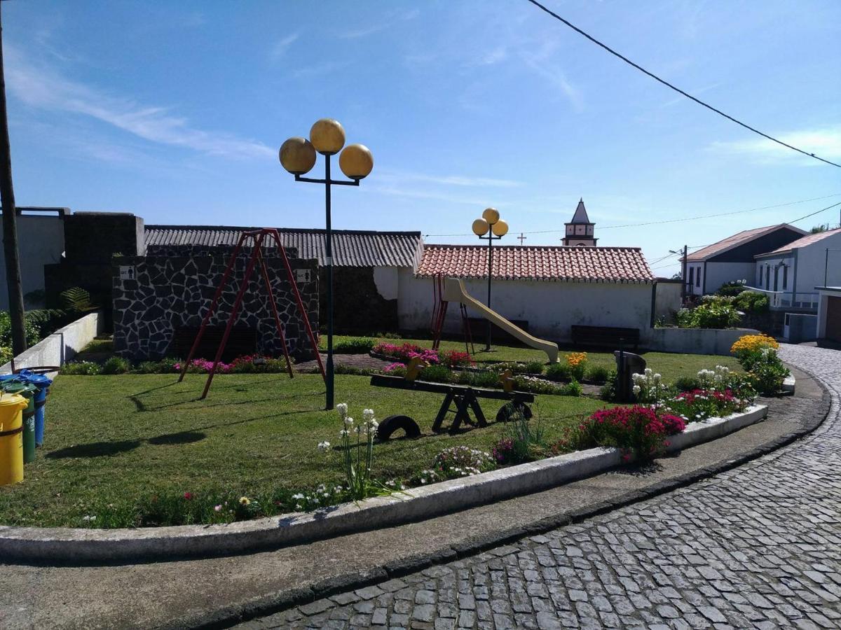 Alojamento Local M&I Lajes das Flores Екстериор снимка