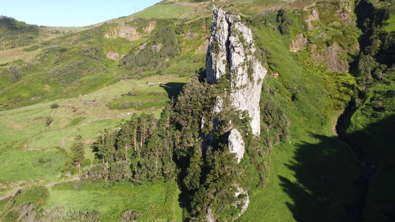 Alojamento Local M&I Lajes das Flores Екстериор снимка